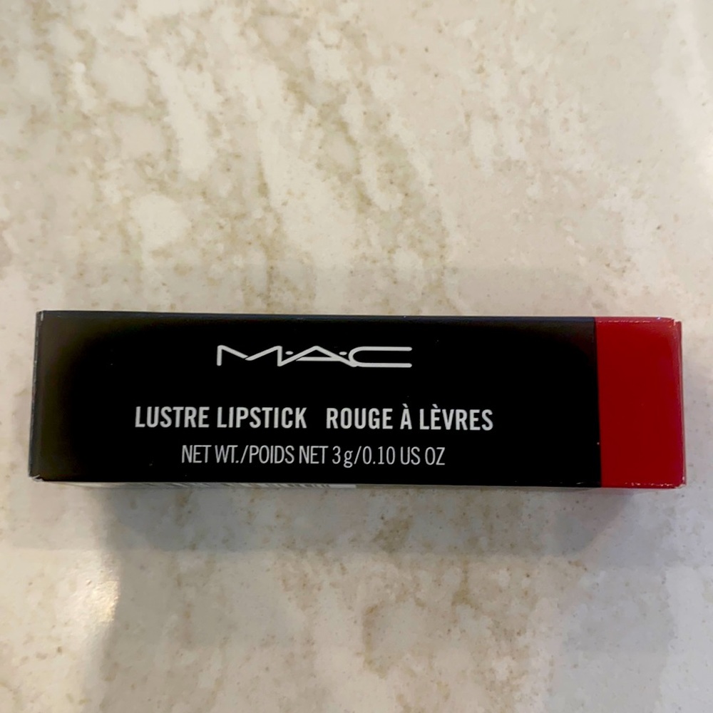 MAC lustre lipstick 💄 color:see sheer